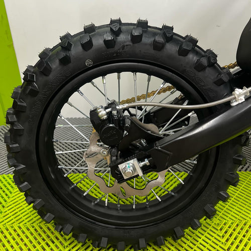 Stomp Z3-140 140cc Big Wheel Pit Bike