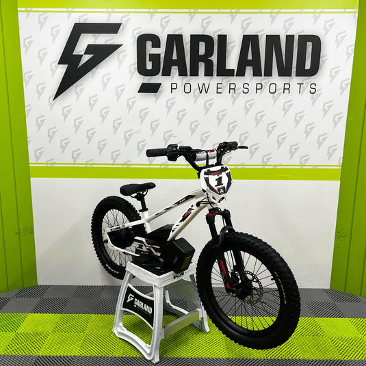 Amped A20 Pro 800W Electric Balance Bike - White