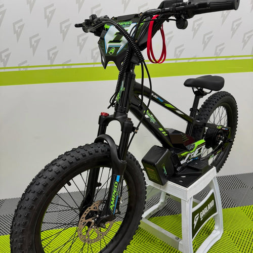 Amped A20 Pro Electric Bike + Riding Gear Bundle - Black