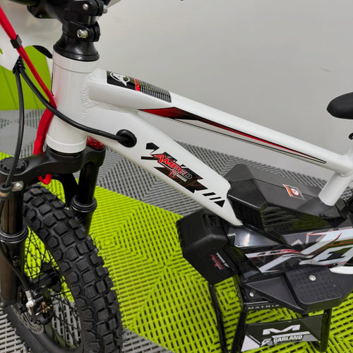 Amped A16 Pro 400W Electric Balance Bike - White