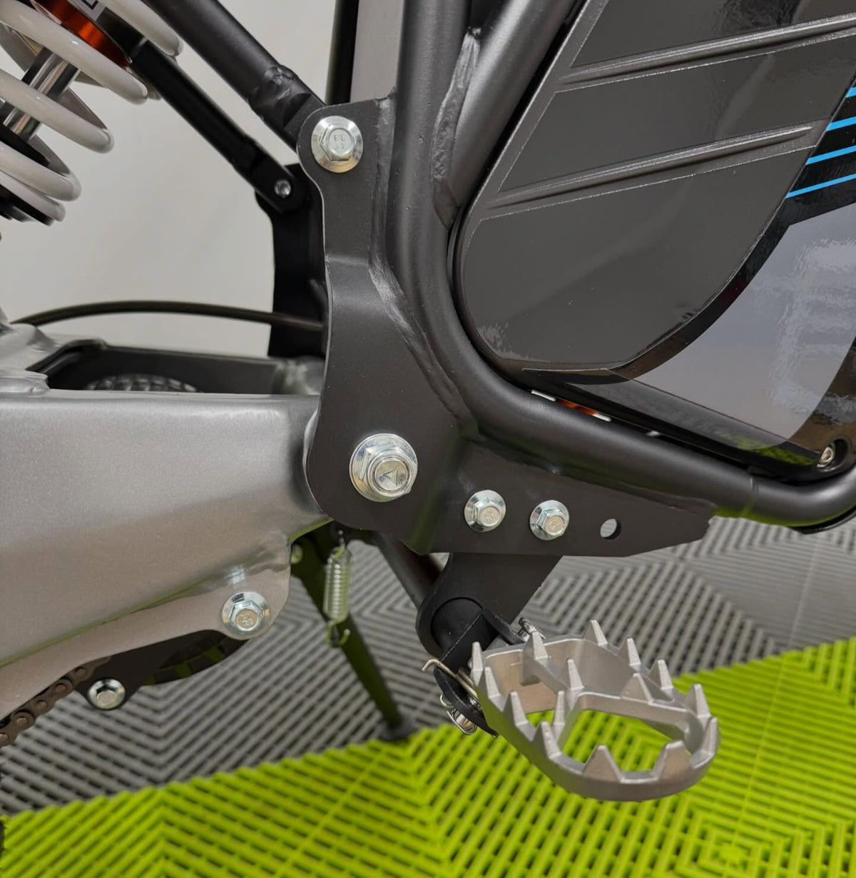 Electro & Co RTR Ready To Rip Electric Trail Machine