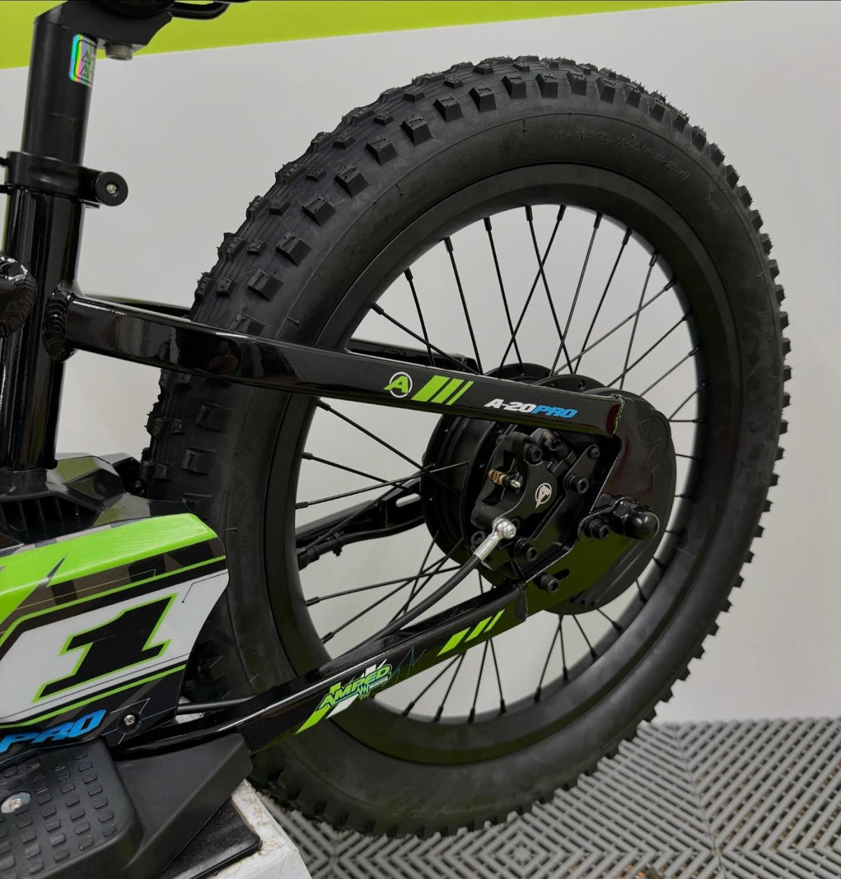 Amped A20 Pro Electric Bike + Riding Gear Bundle - Black