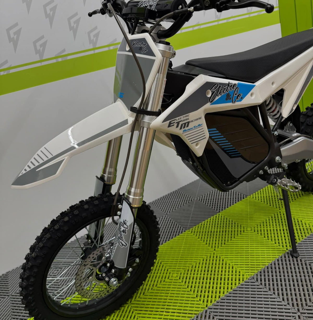 Electro & Co RTR Ready To Rip Electric Trail Machine