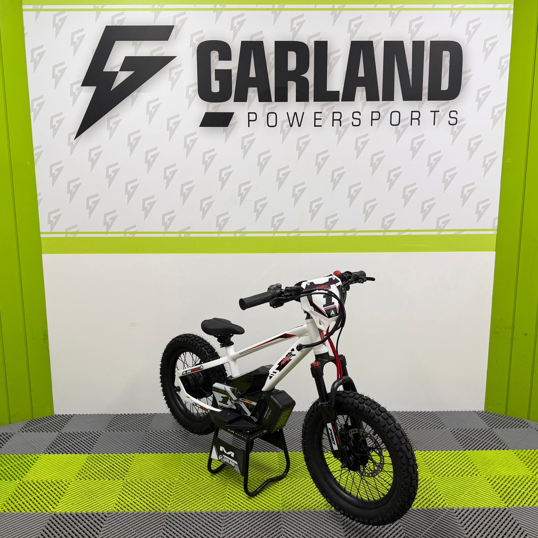Amped A16 Pro Electric Balance Bike - White