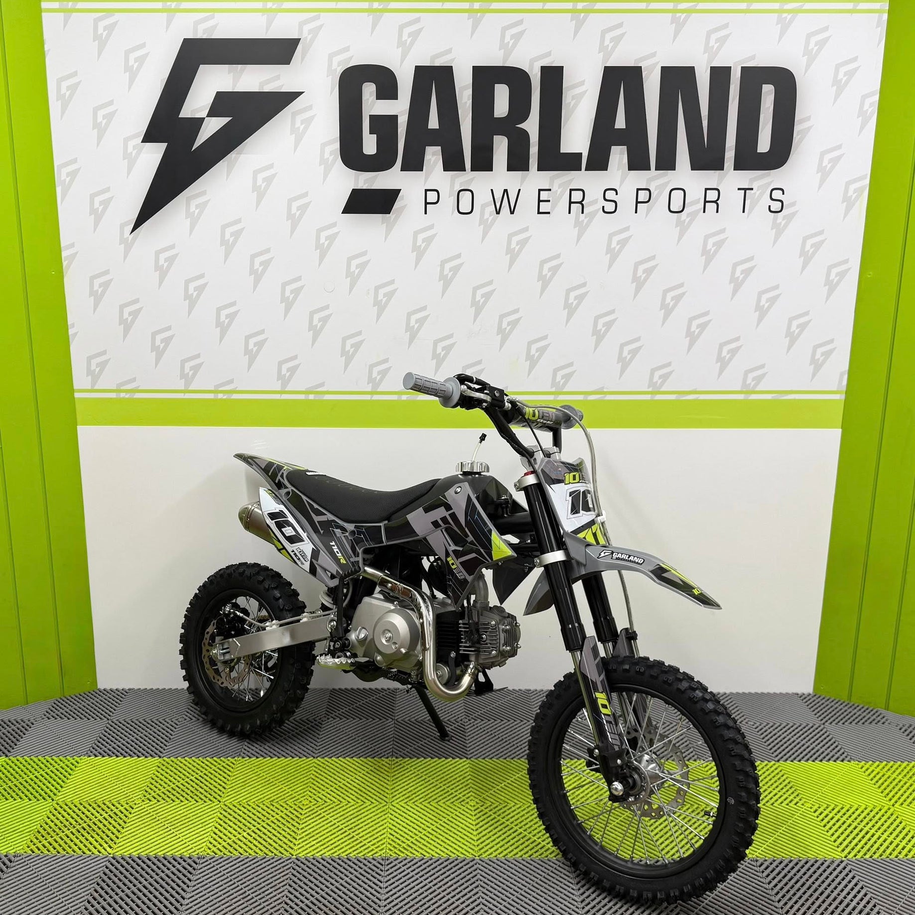 10Ten 110R 110cc Semi Auto Pit Bike