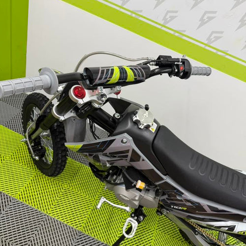 10Ten 110R 110cc Semi Auto Pit Bike