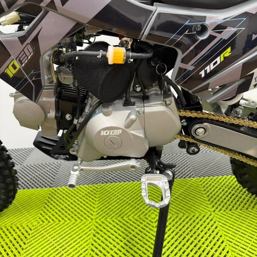 10Ten 110R 110cc Semi Auto Pit Bike