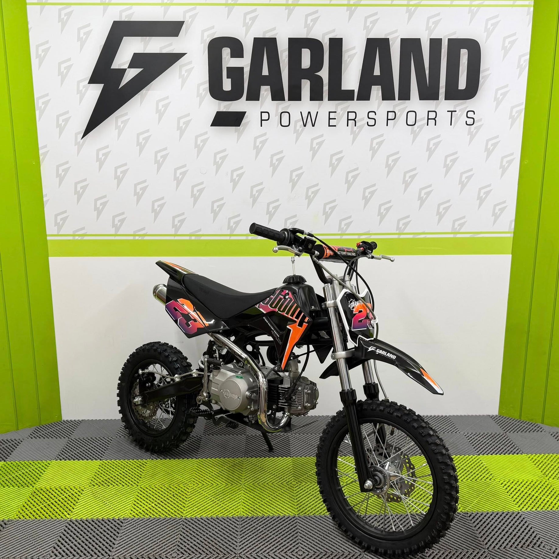 Stomp FXJ 110cc Manual Pit Bike