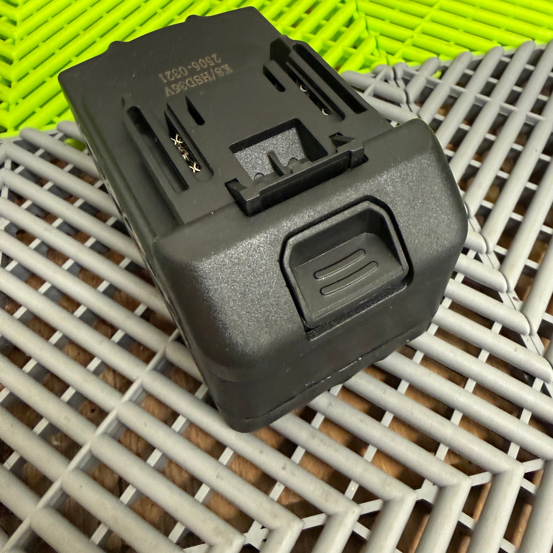 Amped 36V 5.0Ah Lithium Battery - Fits Amped A16 Pro Bikes