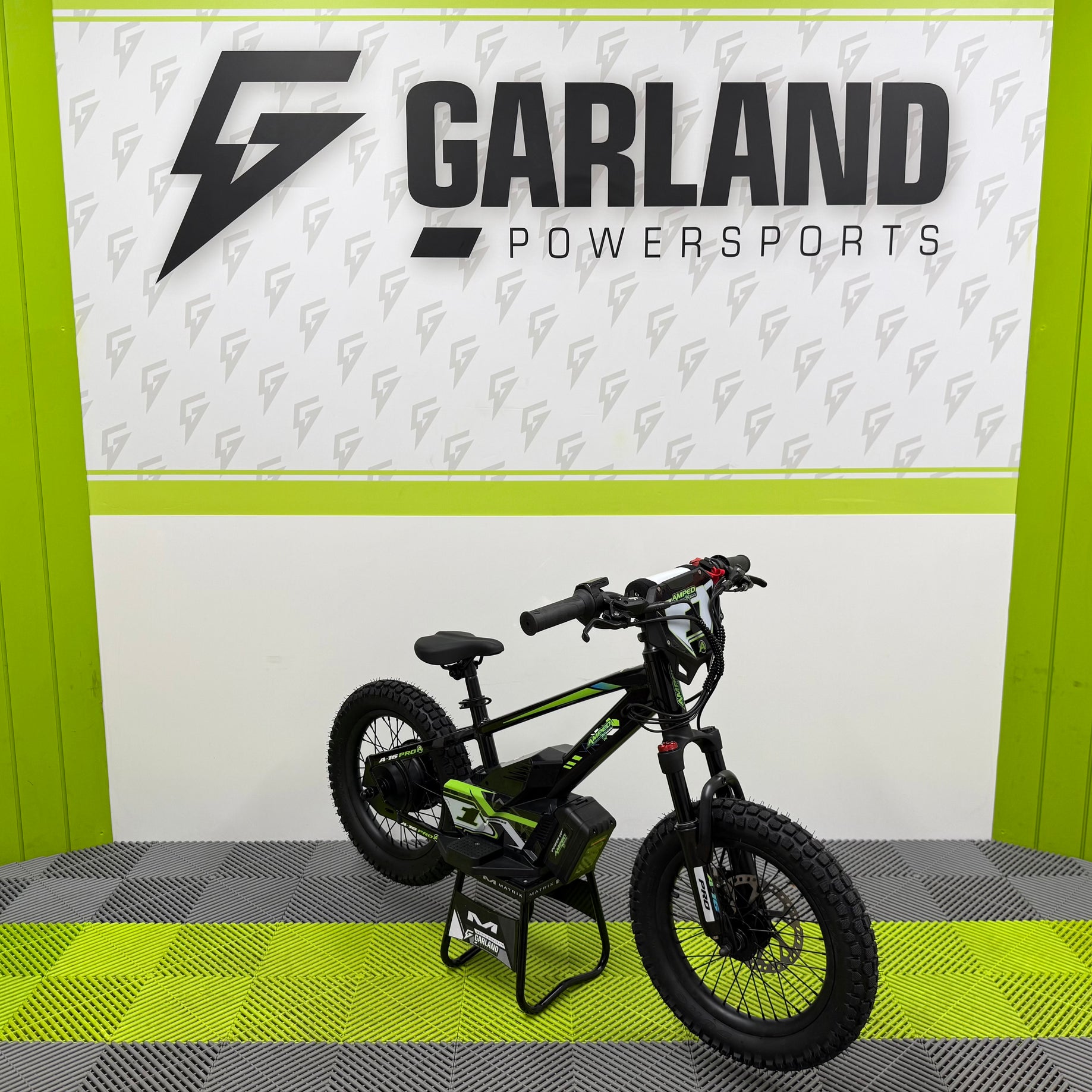 Amped A16 Pro 400W Electric Balance Bike - Black