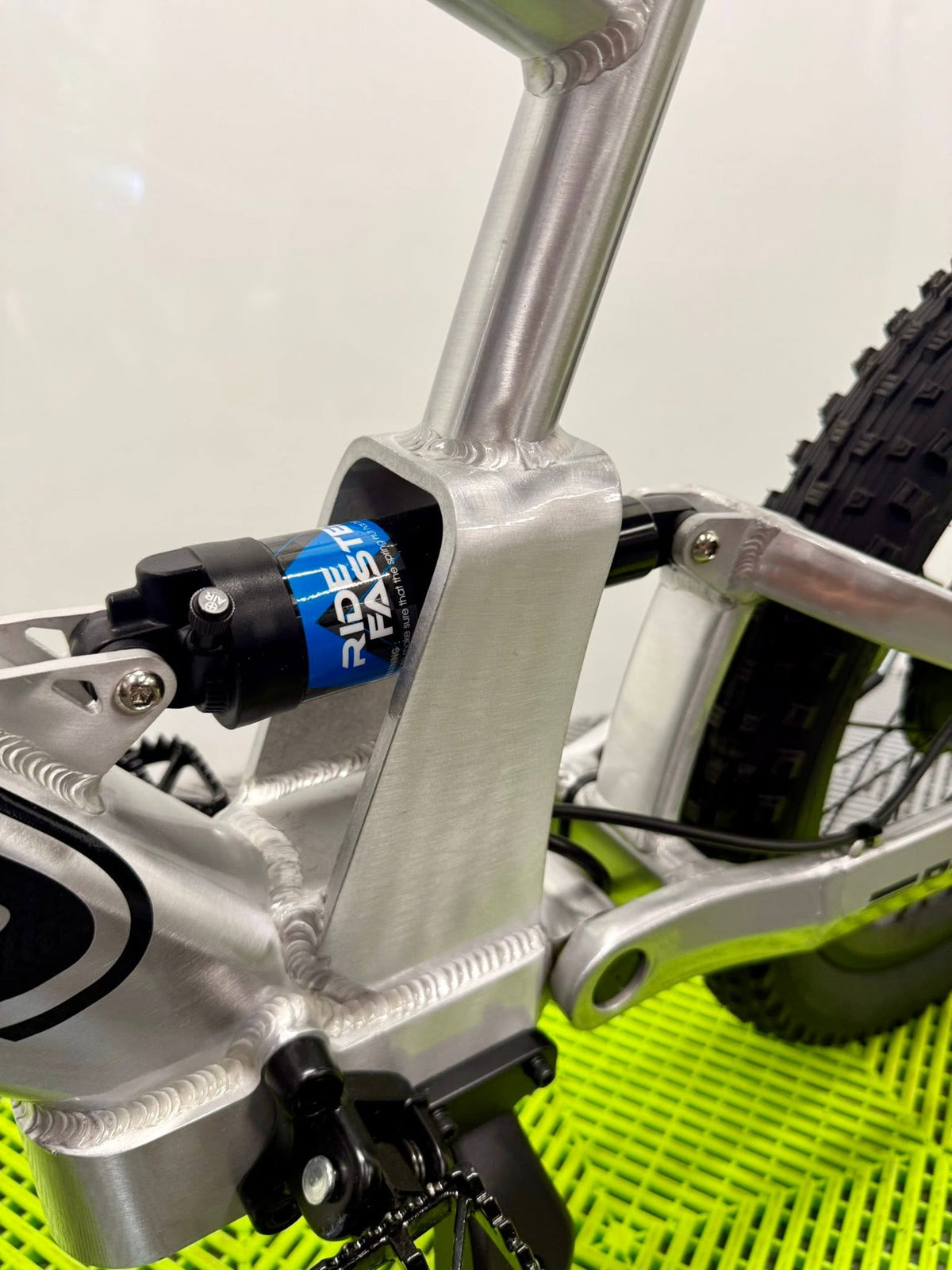 Amped A20 Comp Electric Bike