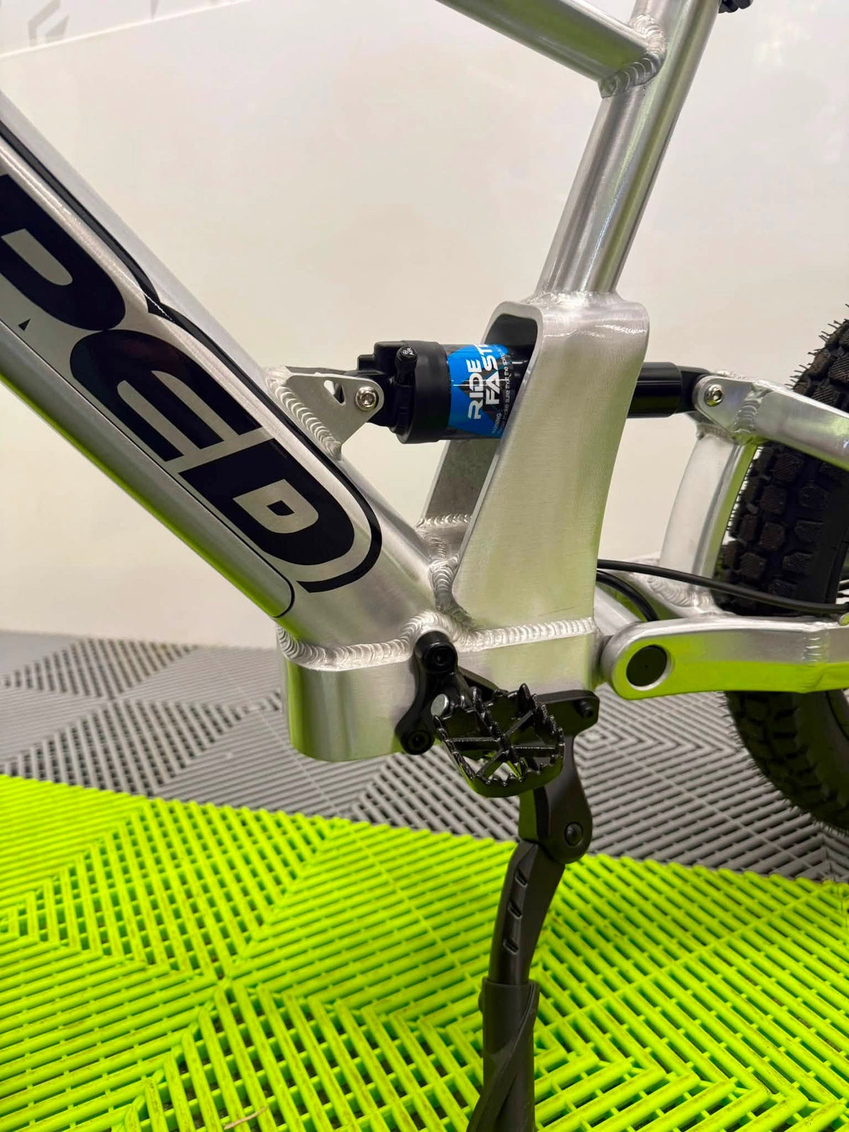 Amped A18 Comp Electric Bike