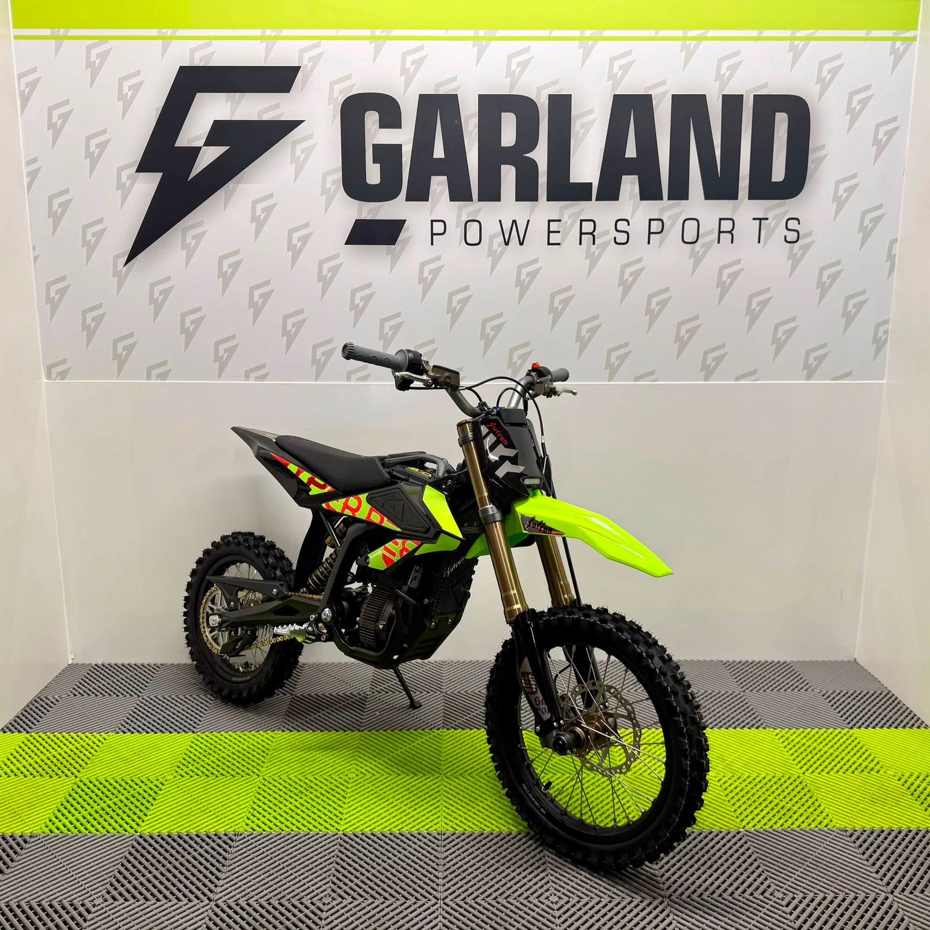 2026 Sur Ron Hyper Bee 8kW 14"/12 - Green