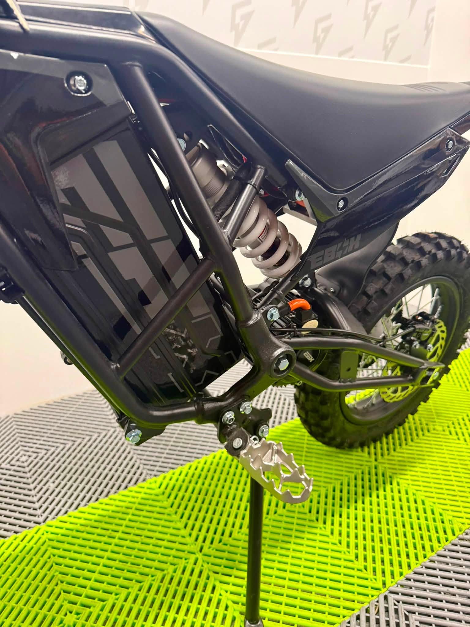 EBOX V3 60 3.3kW Electric Off-Road Bike – Black | Garland Powersports