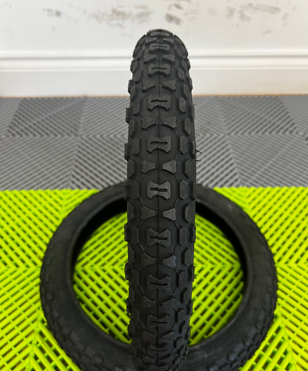 Amped A16 Replacement Tyre Set (2pc pair) 16 x 2.125 To Fit Amped A16 Models Only