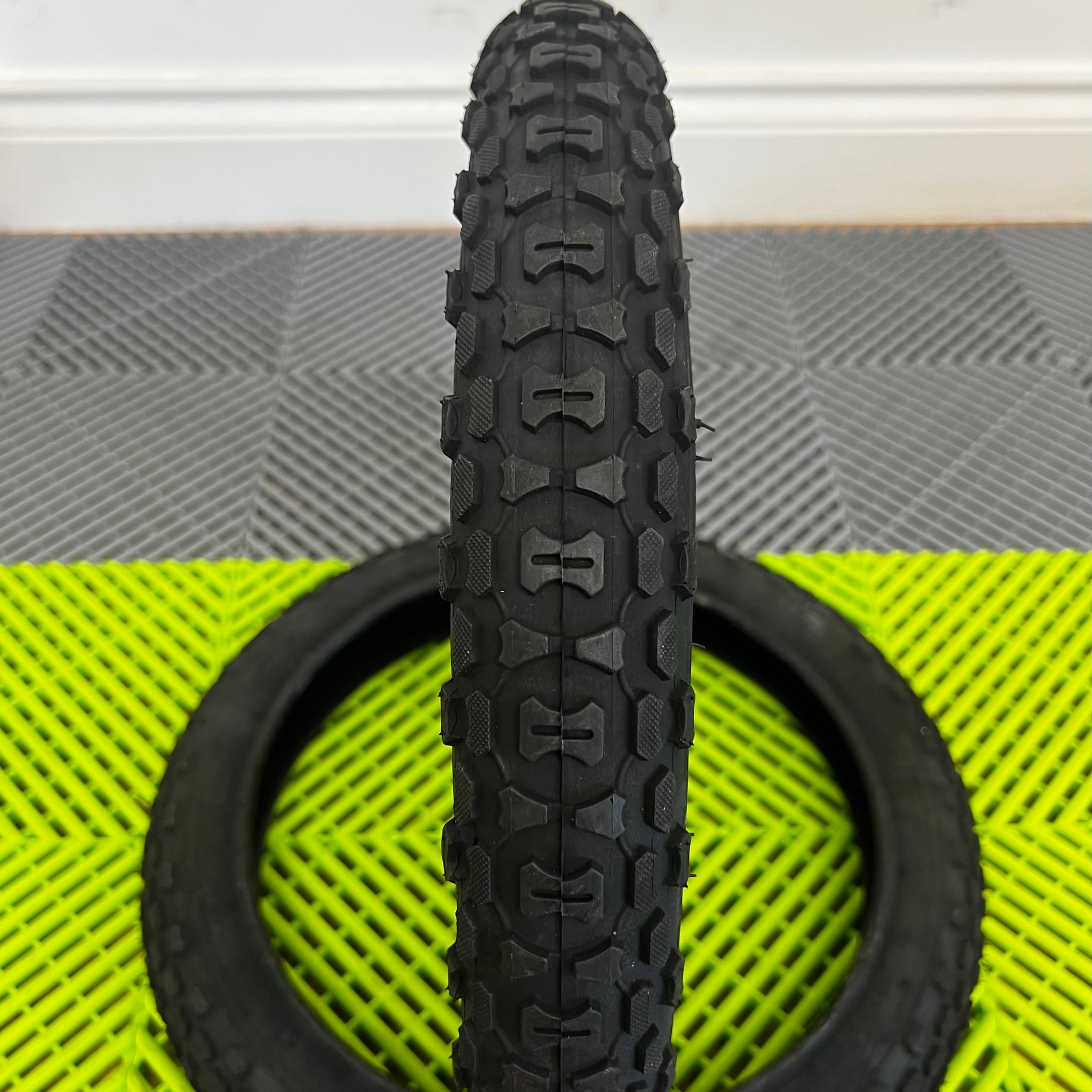 Amped A16 Replacement Tyre Set (2pc pair) 16 x 2.125 To Fit Amped A16 Models Only