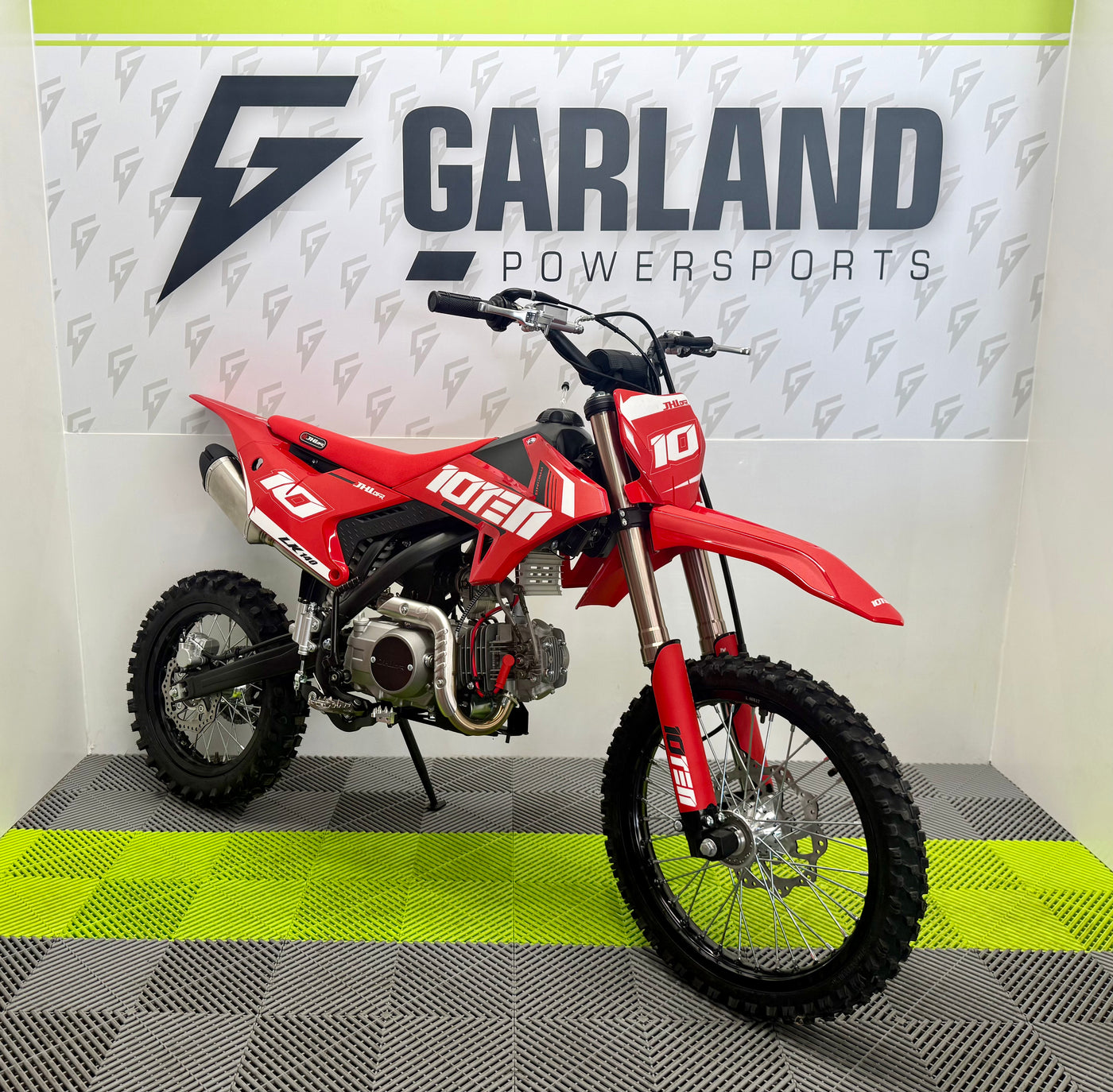 10TEN JHL LK140 140cc pit bike with 17-inch front and 14-inch rear wheels