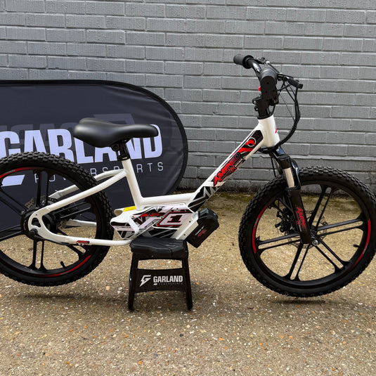 Ex Display Amped A20 540W Electric Balance Bike - White