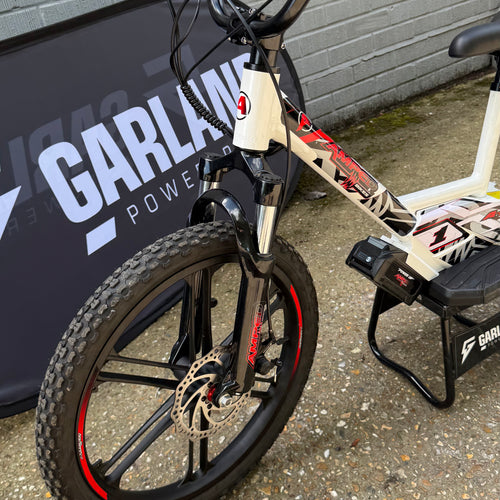 Ex Display Amped A20 540W Electric Balance Bike - White