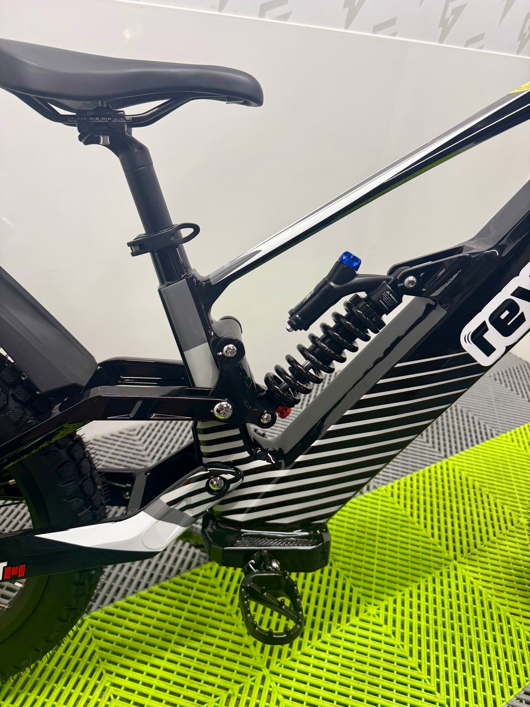 Revvi 20" Plus Electric Bike + Spare Battery Bundle