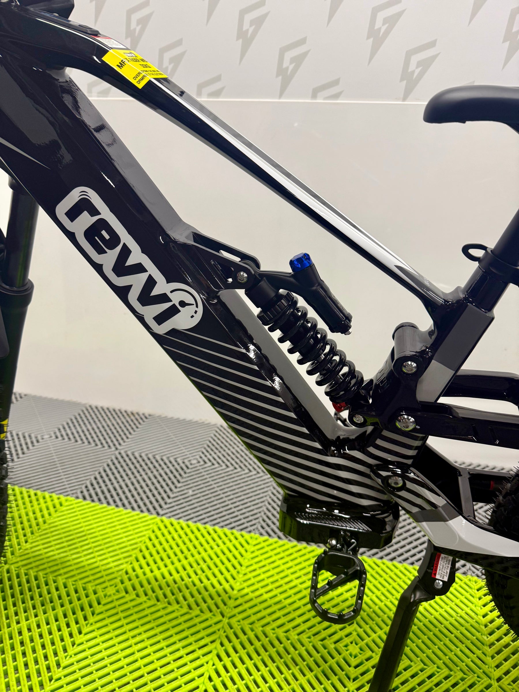 Revvi 20" Plus Electric Bike + Spare Battery Bundle