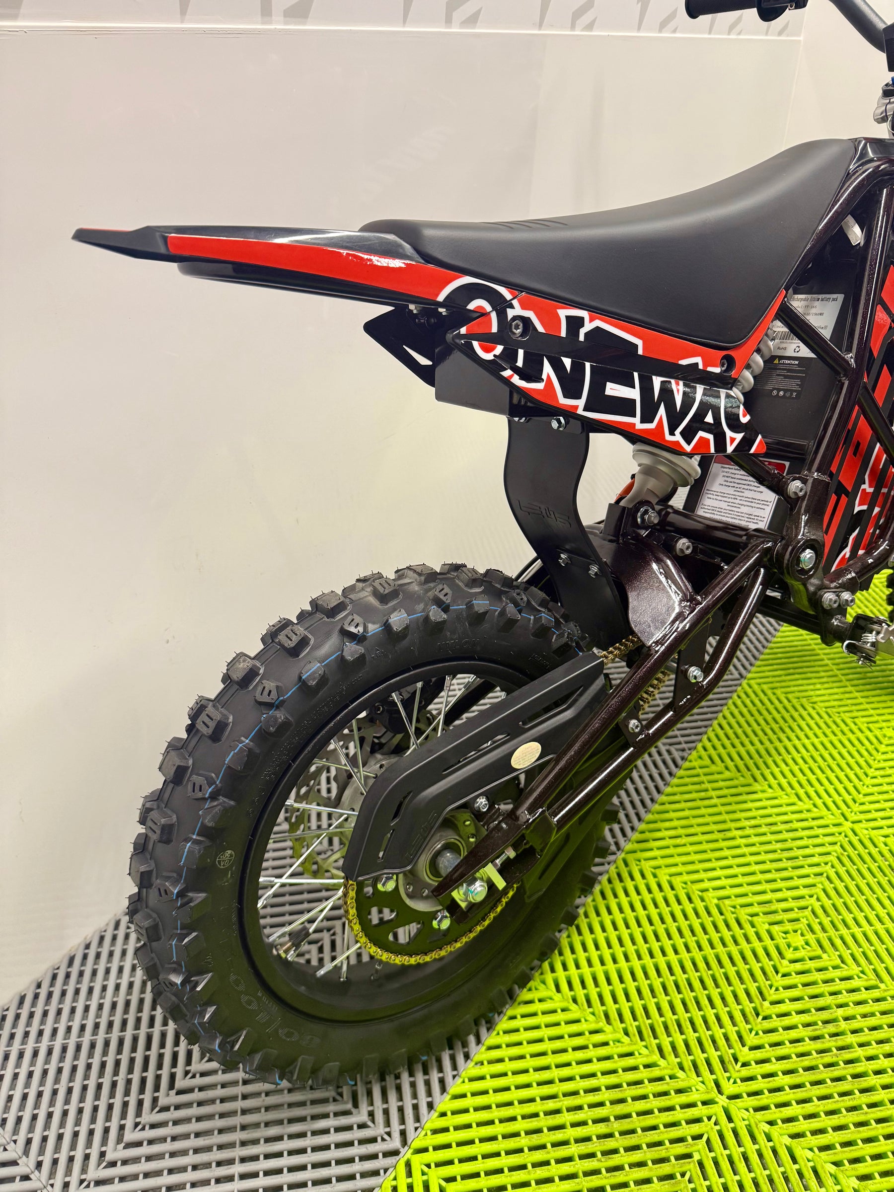 EBOX V3 60R - Oneway/Red