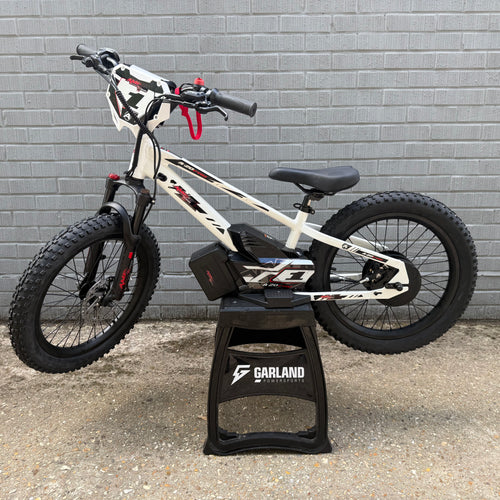 Ex Display Amped A20 Pro Electric Balance Bike - White