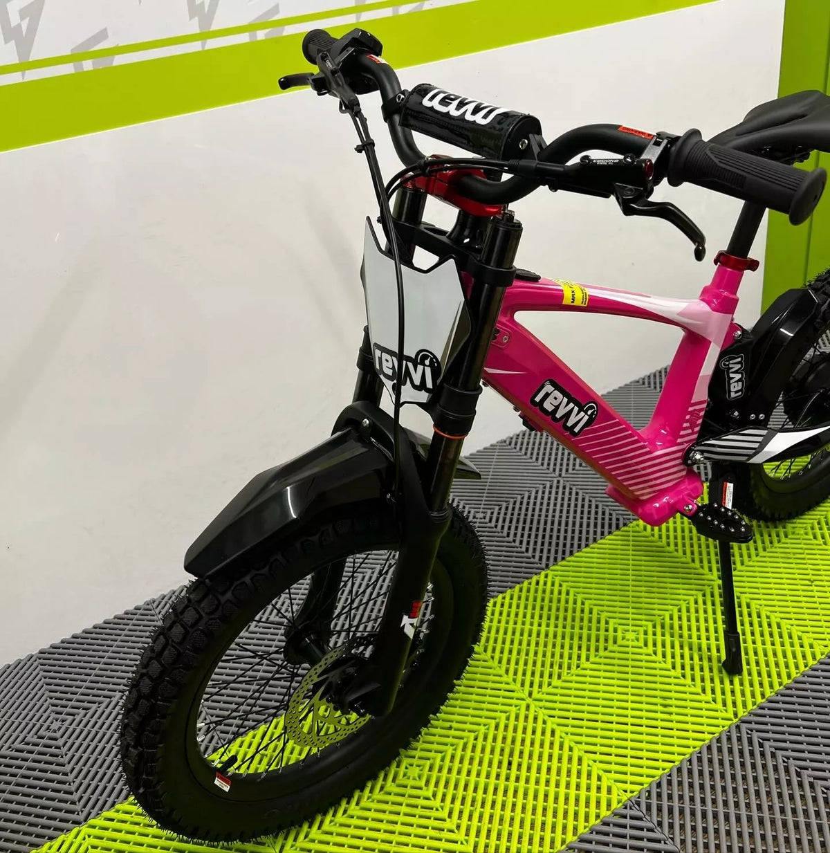 Revvi 18 Electric Bike + Riding Gear Bundle - Pink