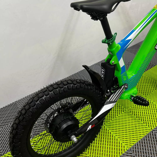 Revvi 18 Electric Bike + Riding Gear Bundle - Green