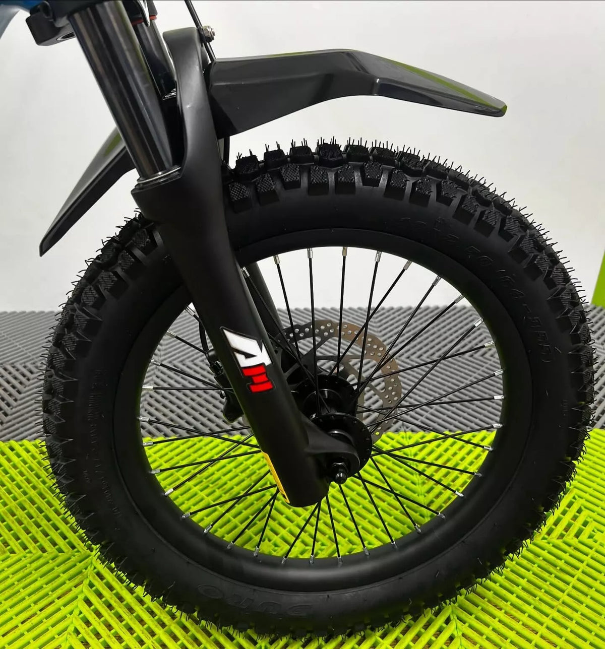 Revvi 18" Electric Bike - Blue