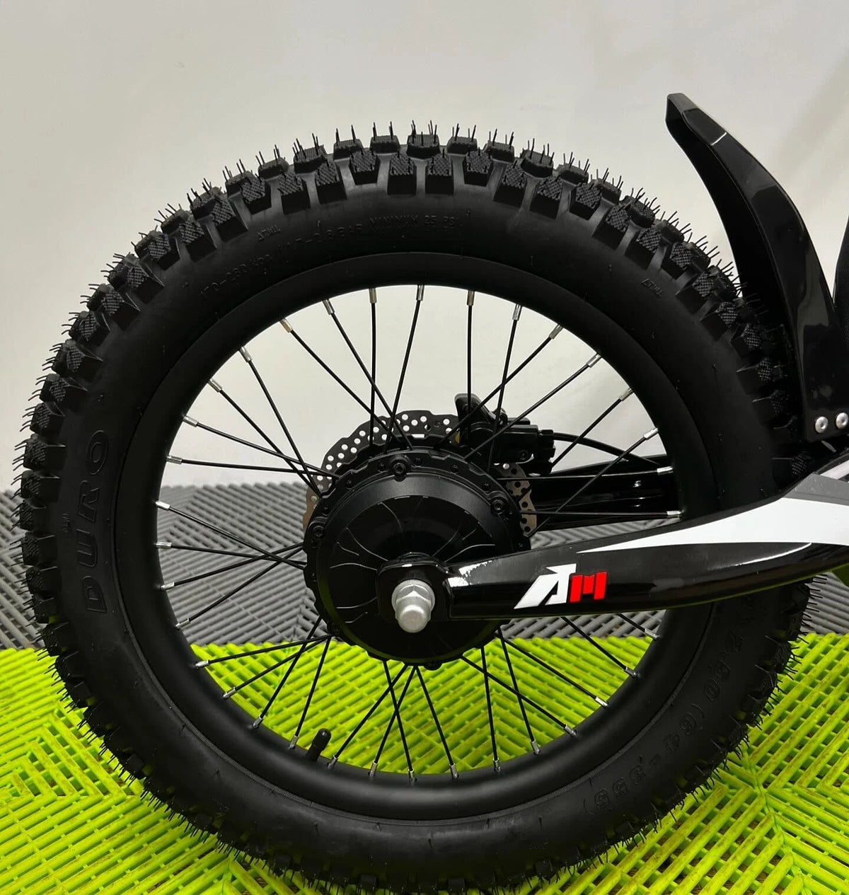 Revvi 18" Electric Bike - Black