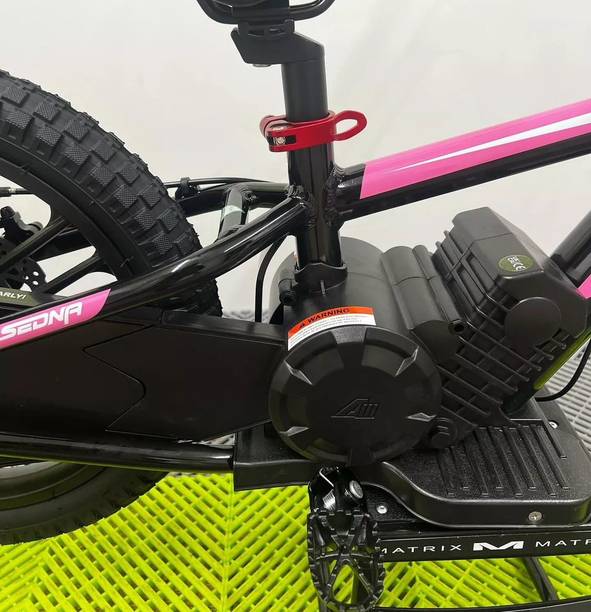 Revvi 16" Plus Electric Bike & Spare Upgraded Battery Bundle - Pink