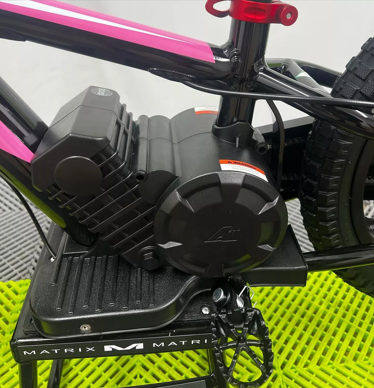 Revvi 16" Plus Electric Bike & Spare Upgraded Battery Bundle - Pink