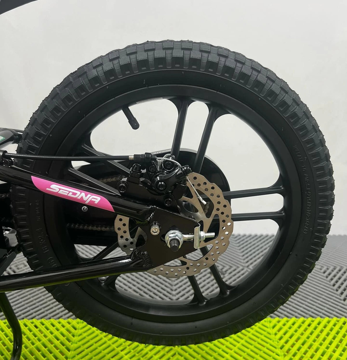 Revvi 16" Plus Electric Bike & Spare Upgraded Battery Bundle - Pink