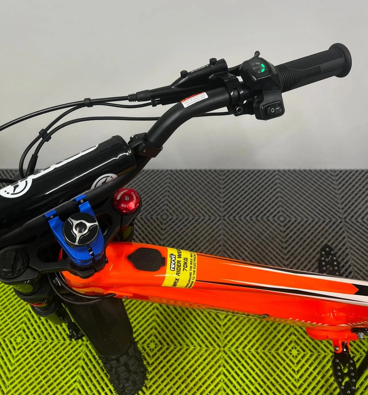Revvi 20 Electric Bike + Spare Battery Bundle – Orange