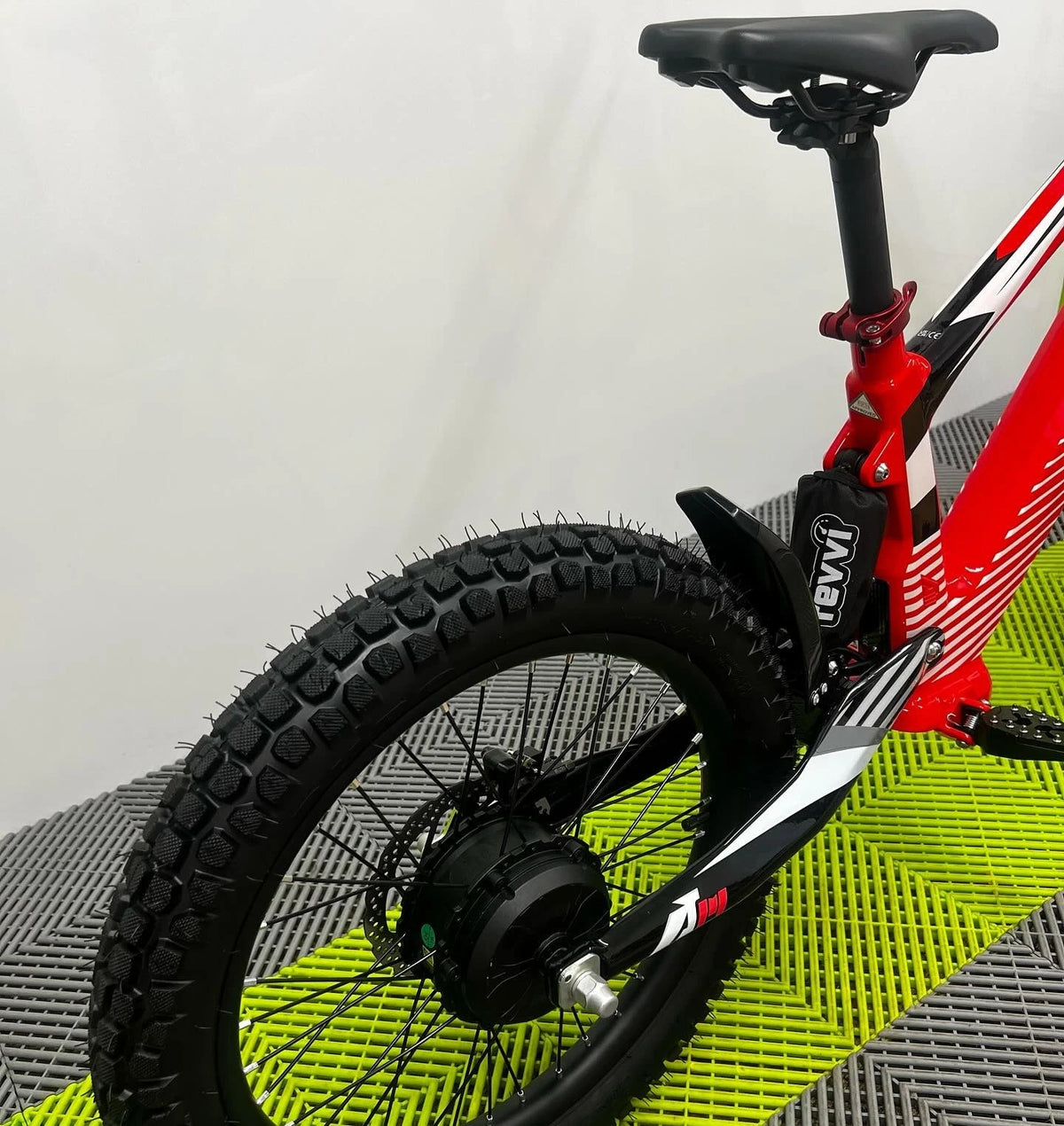 Revvi 20 Electric Bike + Spare Battery Bundle – Red