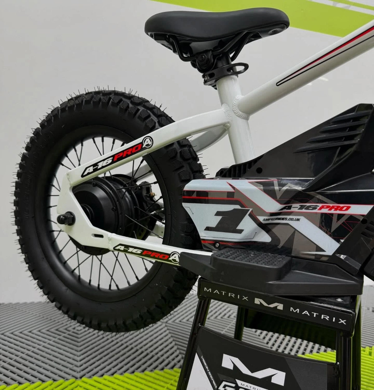 Amped A16 Pro Electric Bike + Riding Gear Bundle - White