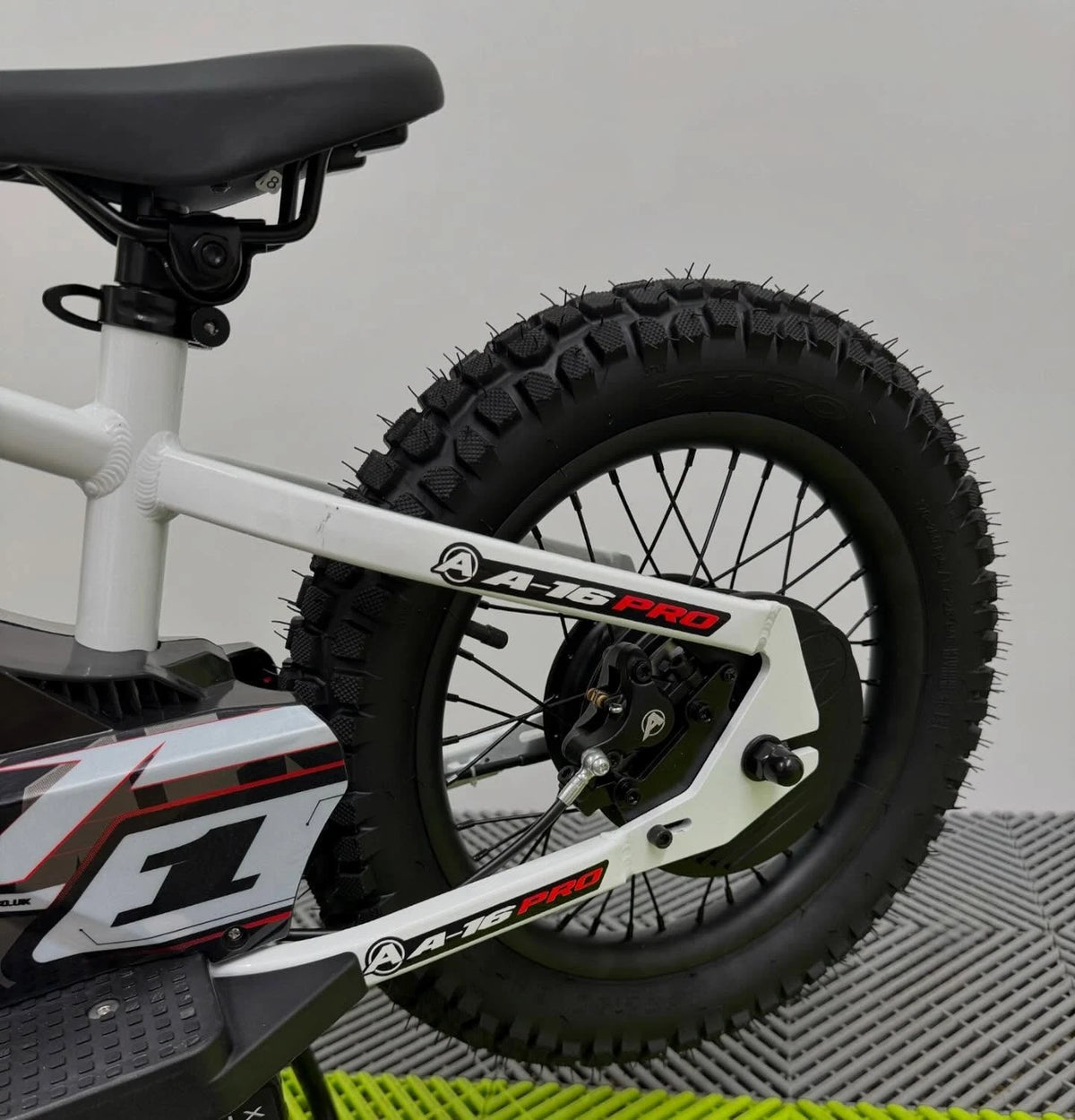 Amped A16 Pro Electric Bike + Riding Gear Bundle - White