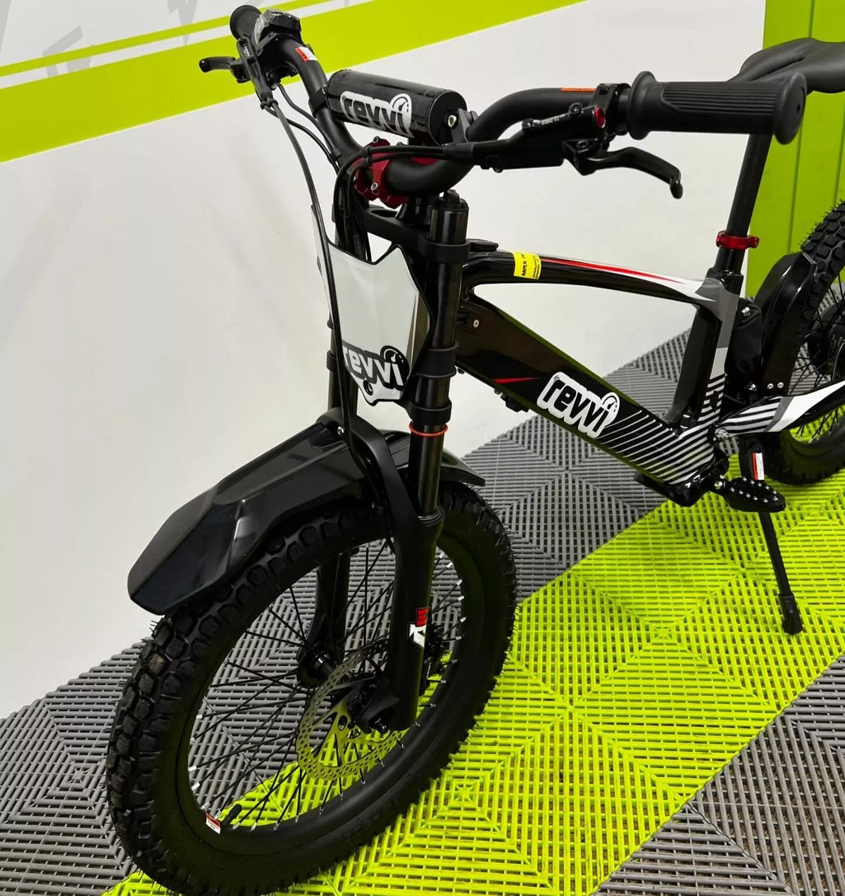 Revvi 20 Electric Bike + Spare Battery Bundle – Black