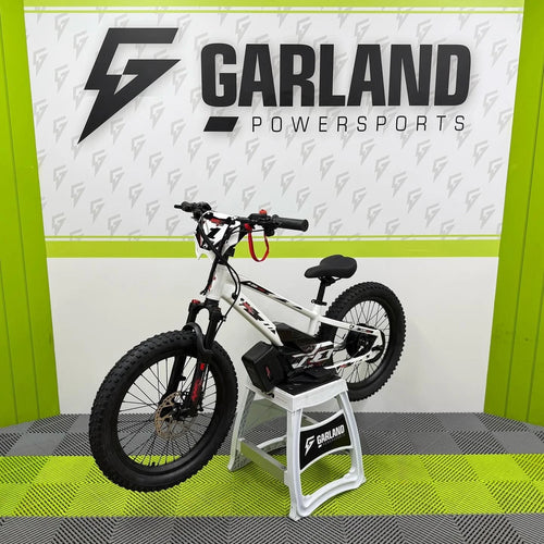 Amped A20 Pro 800W Electric Balance Bike - White