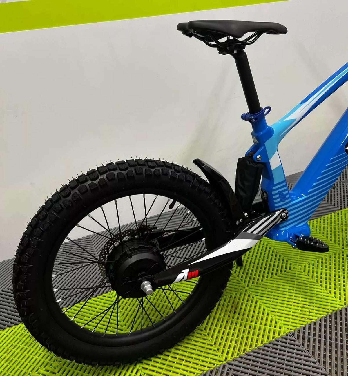 Revvi 20 Electric Bike + Spare Battery Bundle – Blue