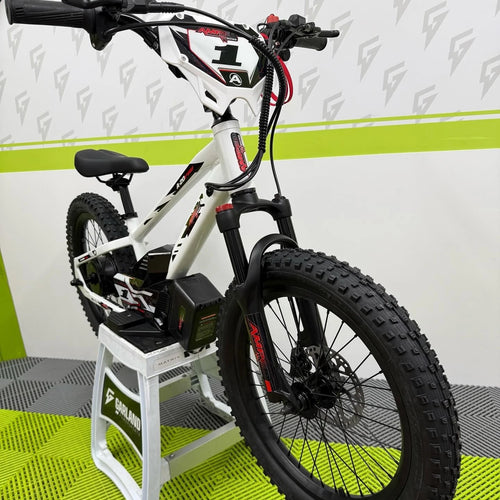 Amped A20 Pro Electric Bike + Riding Gear Bundle - White