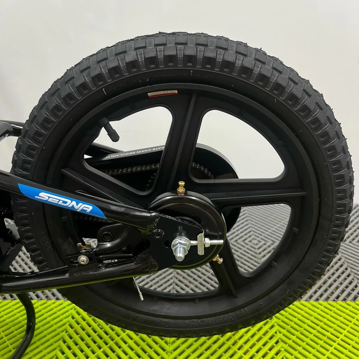 Revvi 16” Electric Balance Bike - Green