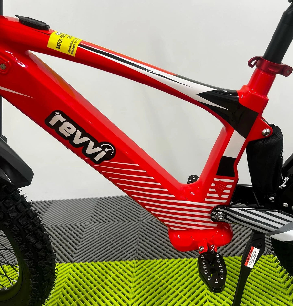 Revvi 18 Electric Bike + Riding Gear Bundle - Red