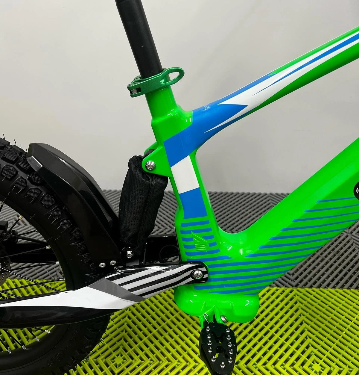 Revvi 20 Electric Bike + Riding Gear Bundle - Green